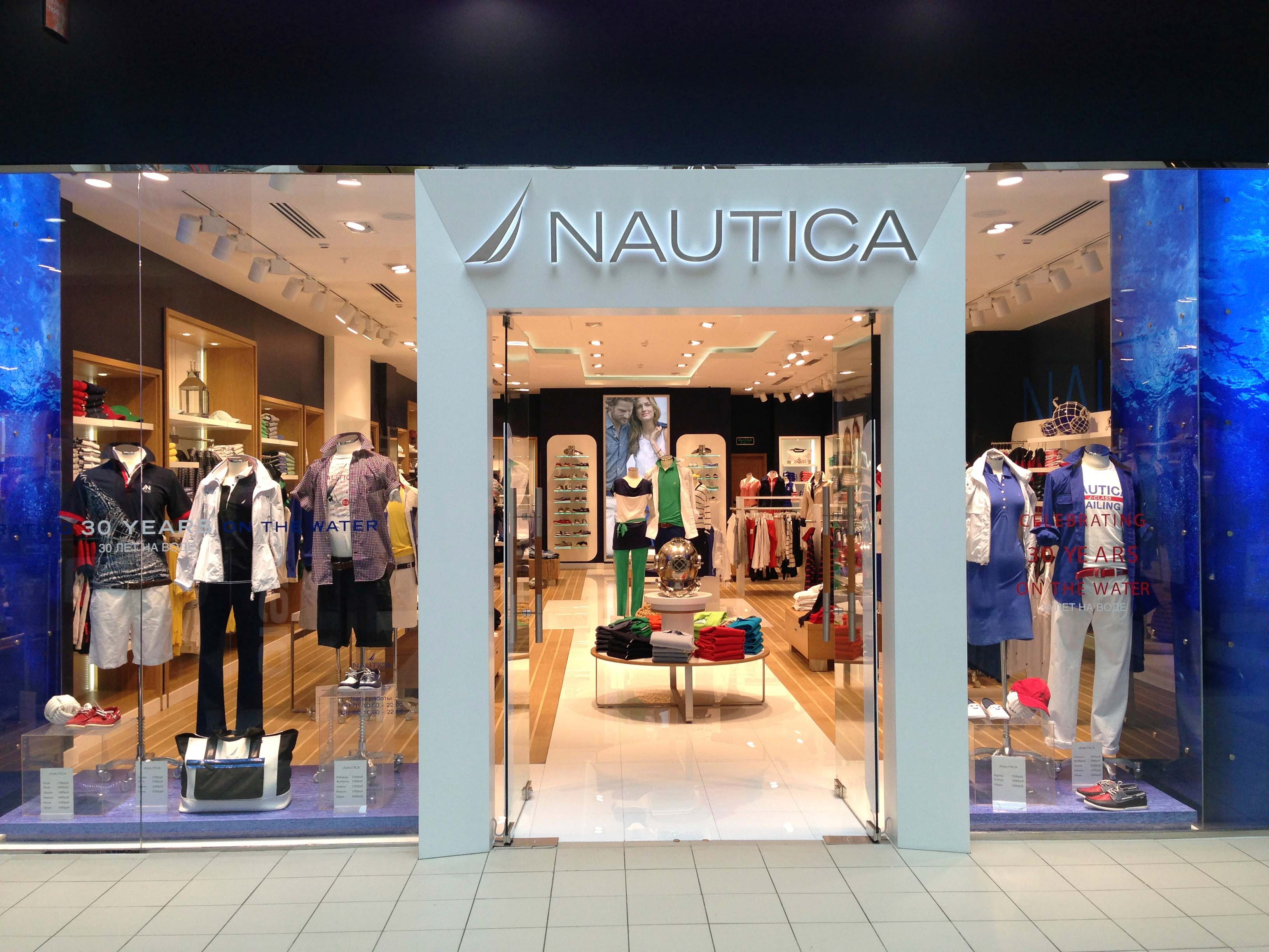 Магазин «Nautica», ТРЦ «Золотой Вавилон»